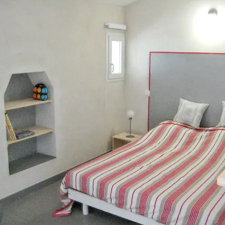Holiday home Maison Charmante Avec Jacuzzi Et Vue Sur Montagne A *