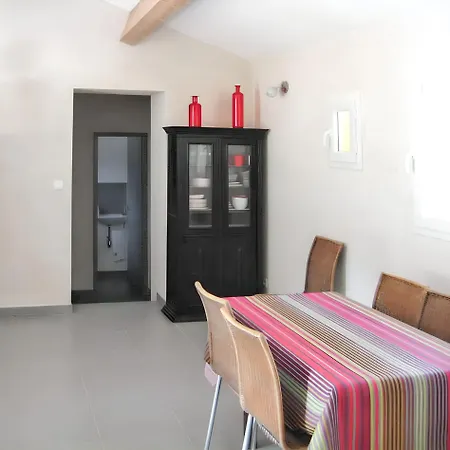 Maison Charmante Avec Jacuzzi Et Vue Sur Montagne A Holiday home Sartene (Corsica)