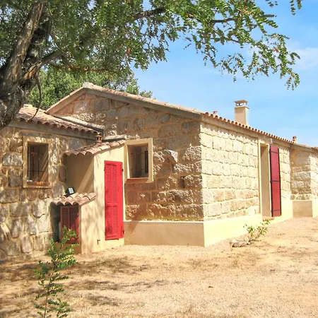 Maison Charmante Avec Jacuzzi Et Vue Sur Montagne A Holiday home Sartene (Corsica)